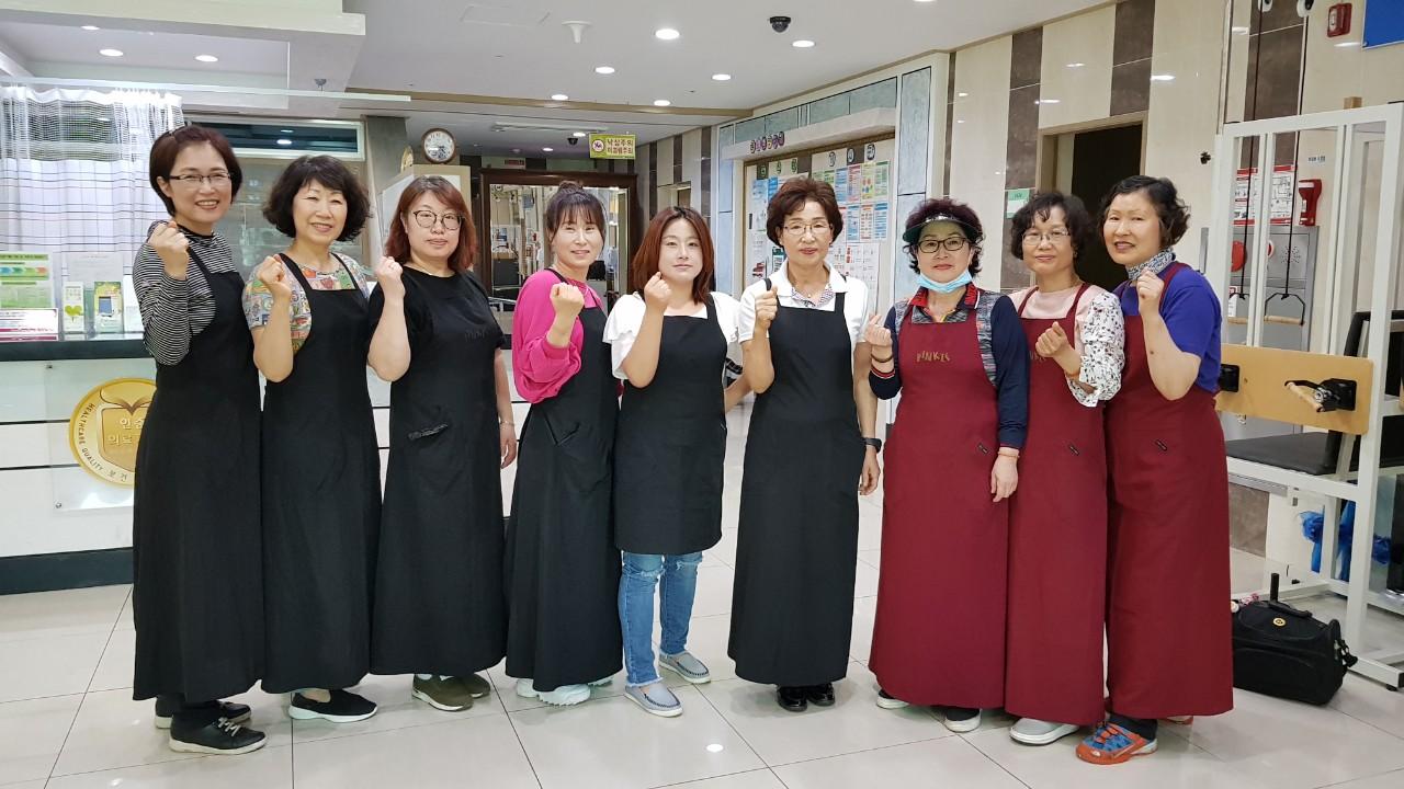 9_g53Ud018svcxi3h69rzpri6_90i9tf