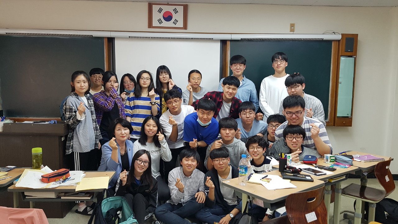 b_dd6Ud018svccek01hwivp7c_2tepti